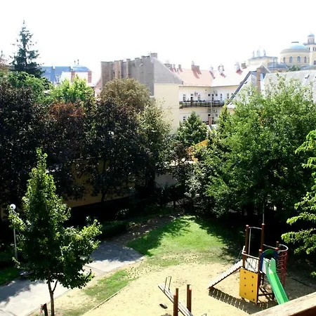 Apartament F&m *