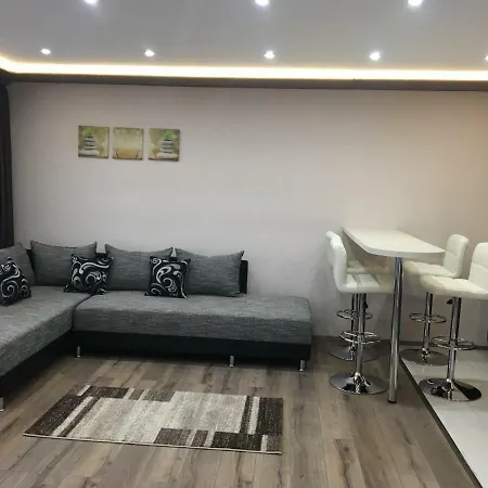 Apartment F&m Eger