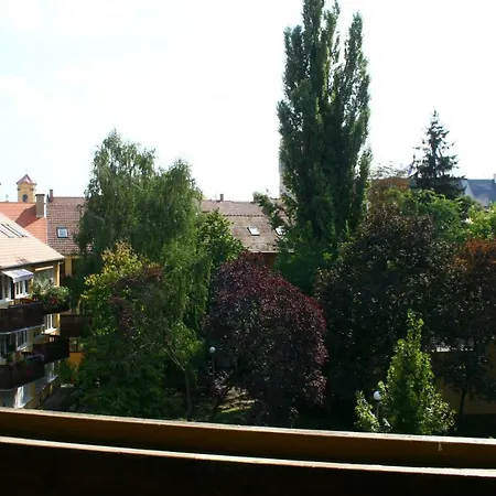 Apartment F&m Eger