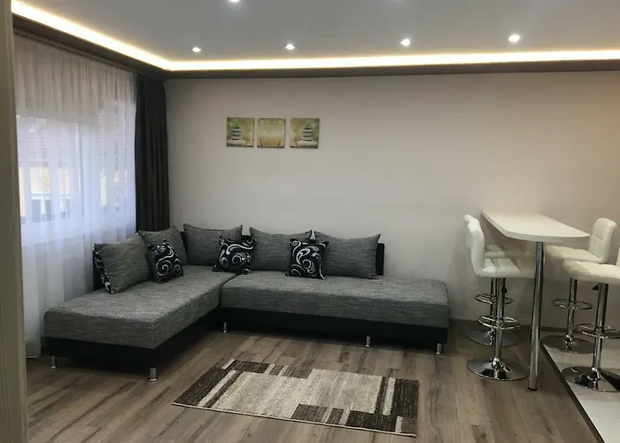 Apartment F&m *